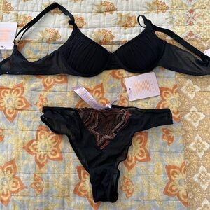 NWT Savage X Fenty Lingerie Bra / Underwear Mesh Star Set 32A XS